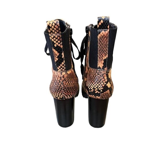 Women's Steve Madden Tan & Black Snake Skin Design Lace Up Boots, Size 8 1/2 - Picture 2 of 8